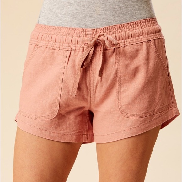 Altar’d State Essential Linen Shorts - Picture 2 of 6